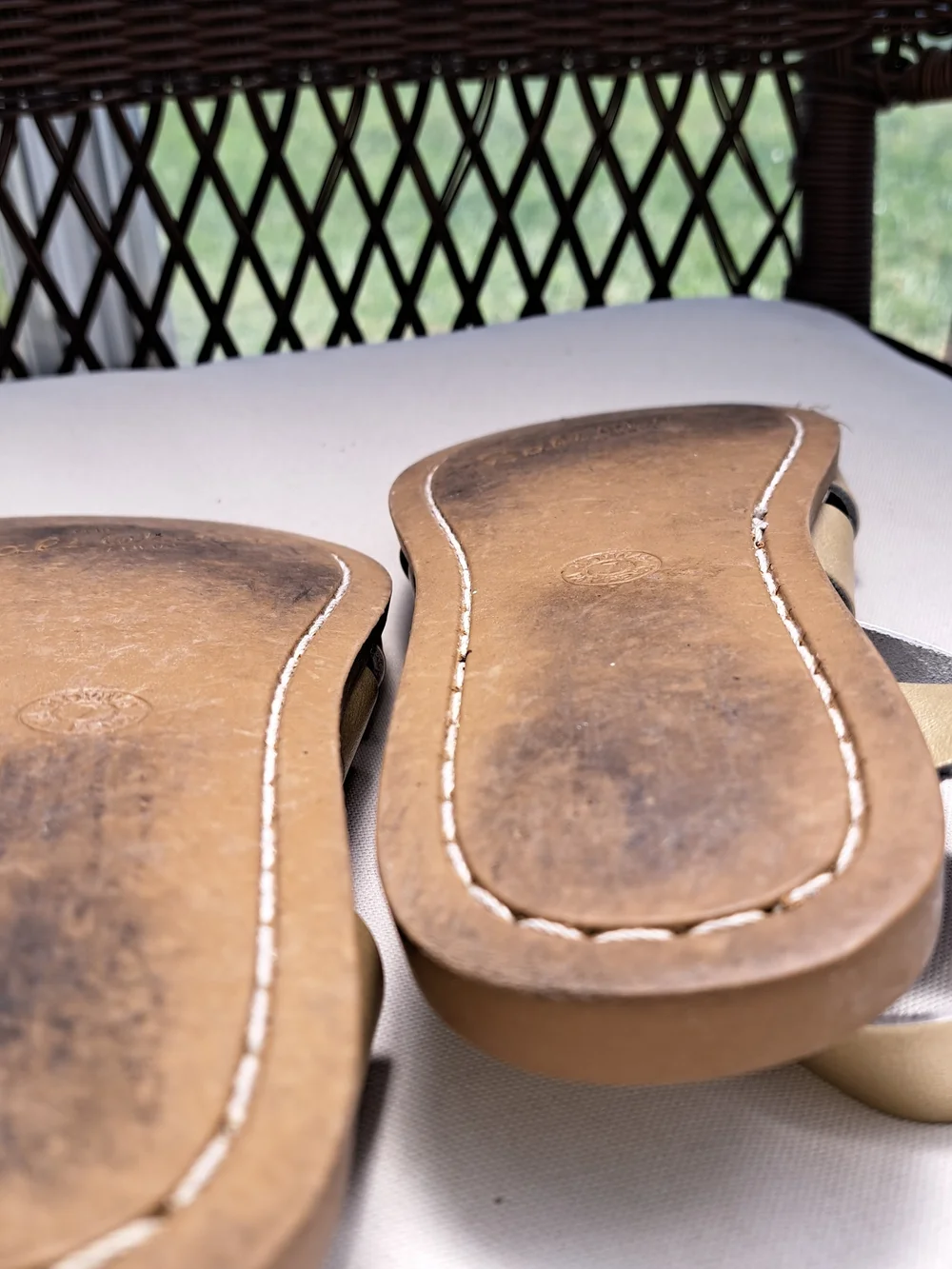 Salt Water Sandals Gold US Womens8-9 - Picture 11 of 16